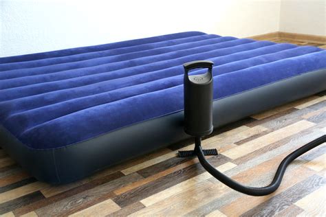 how to find a leak on an air mattress|The Ultimate Guide to Finding and Fixing Air Mattress。